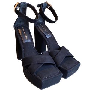 NEW Good American High Heel platform ankle strap sandals, SZ 9.5